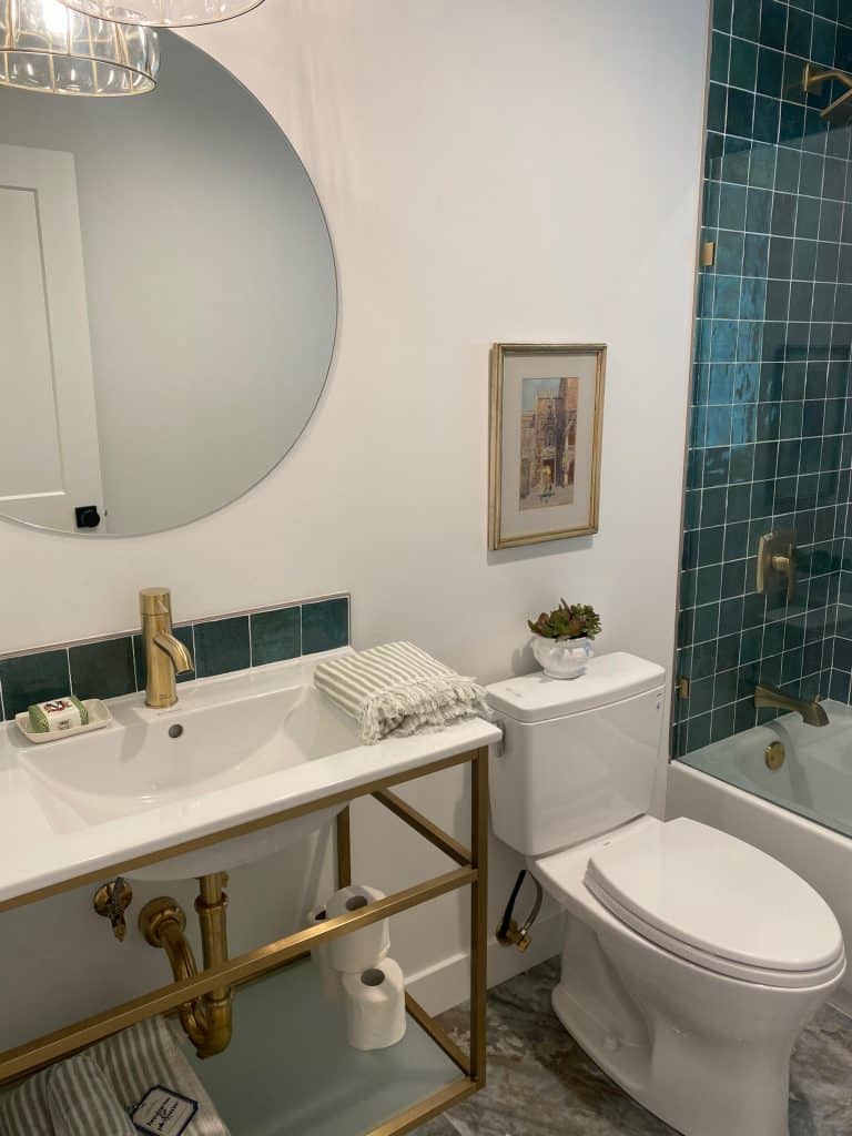 Colonial Drive bathroom after