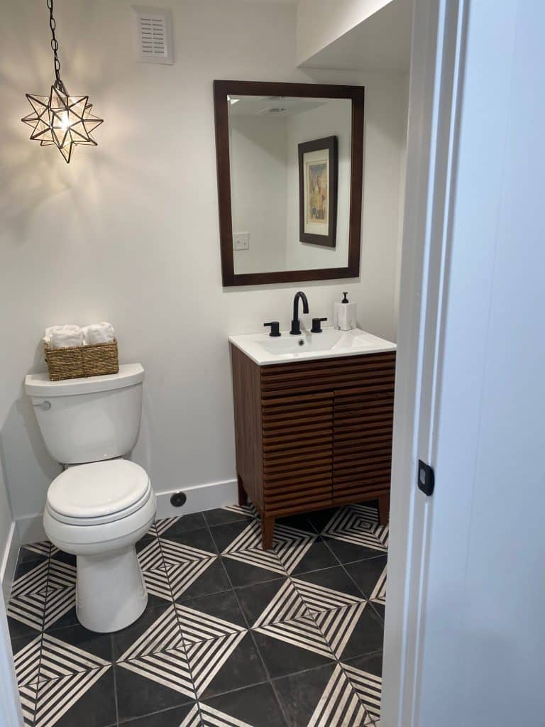 Colonial Drive bathroom after