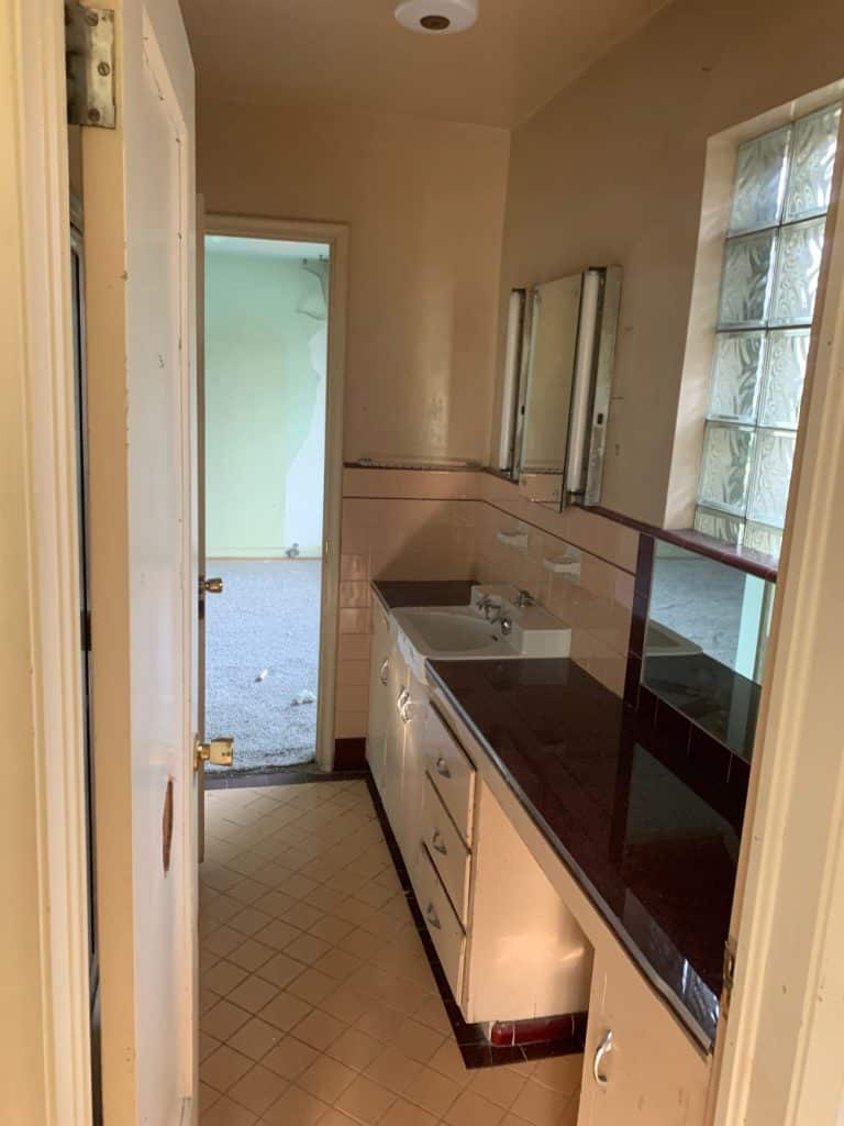 Colonial Drive Master Bath Before 3